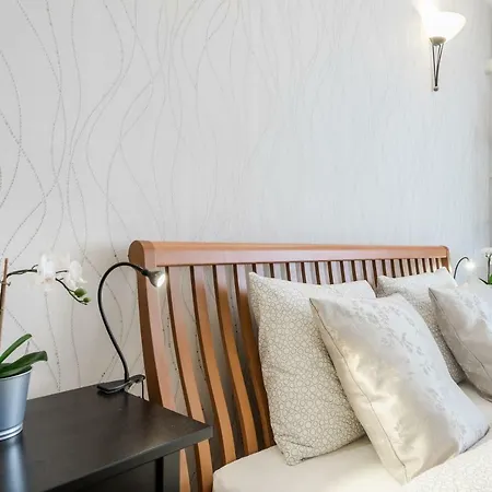 Apartament Bpr Golden Corner With Balcony & A/c Budapeszt