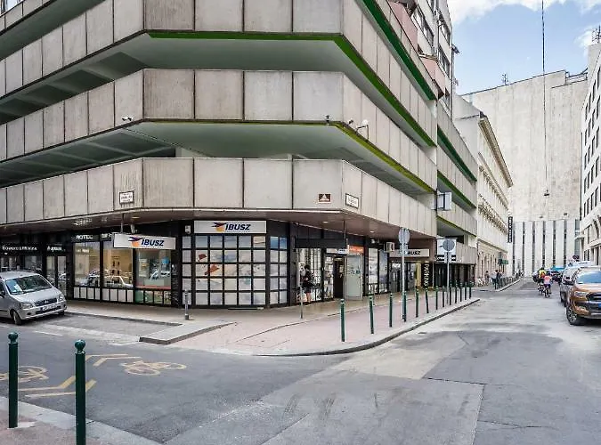 דירה Bpr Golden Corner With Balcony & A/c *