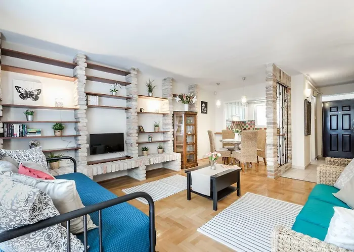 דירה Bpr Golden Corner With Balcony & A/c *